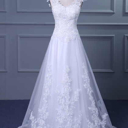 White Lace Applique Wedding Dresses With V-neck..