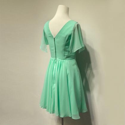 Mint Green Chiffon Knee Length Homecoming Dresses,..