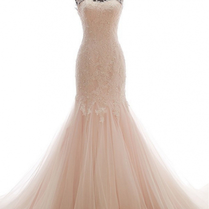Trumpet Tulle Wedding Dress Embellished With Lace..