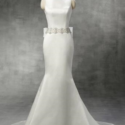 Chic Bateau Neck Sleeveless Mermaid Wedding Dress..