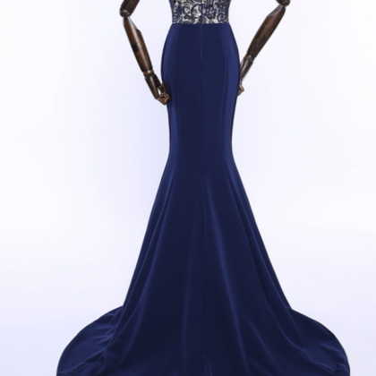 Luxurious Lace Mermaid Long Evening Dresses V-neck..
