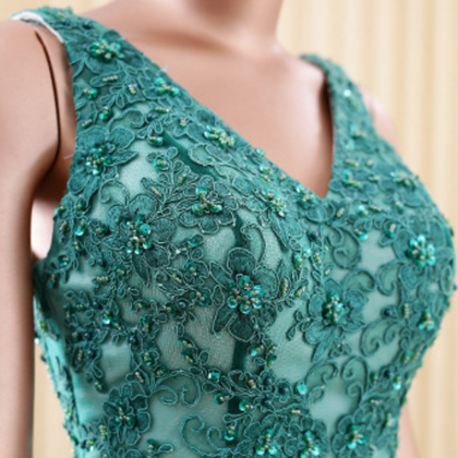 V-neck Pearl Lace Open-air Party Dress Green Dress..