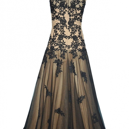 Neck Pursues Black Lace To Use At A Formal Party..