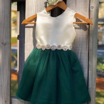 Hunter Green Flower Girl Dresses With Rhinestone..