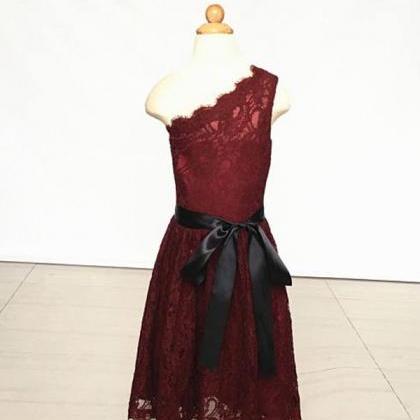 A Line One-shoulder Burgundy Lace Dress For Girls..