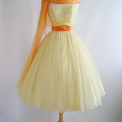 1950s Vintage Ball Gown Homecoming Dresses..