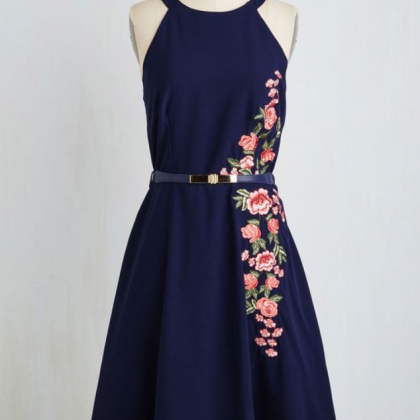 Sleeveless,embroidery Prom Dress,halter, Short..