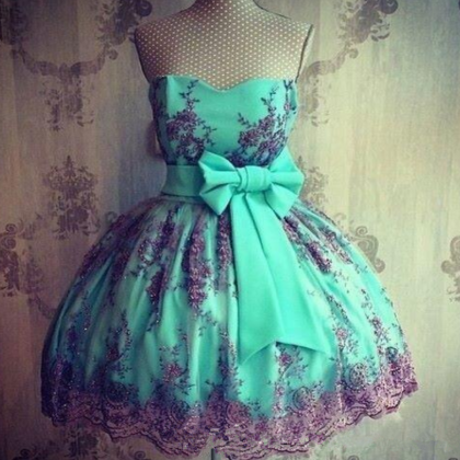 Green Crystal Short Ball Gown Homecoming Dresses..
