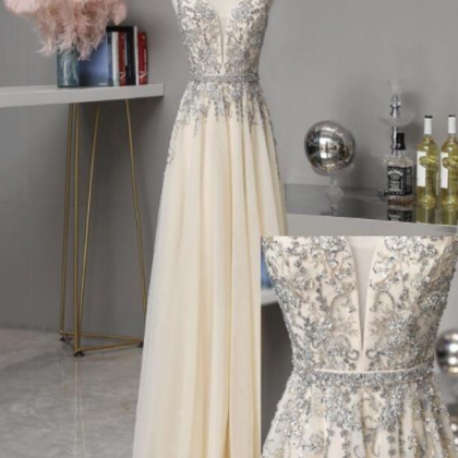 Light Champagne V-neckline Beaded And Lace Long..