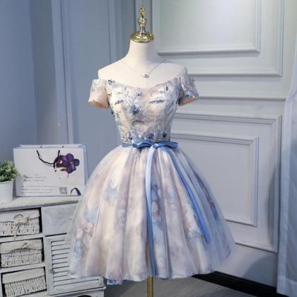 Cute Short Tulle With Floral Lace Homecoming..