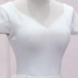 A Line V Neck Short Lace Satin Prom Formal Homecoming Dresses main image 0