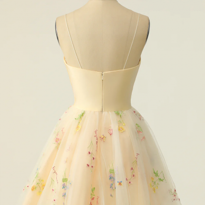 Pretty A Line Strapless Champagne Tulle Homecoming Dresses Birthday Outfits With Ruffles