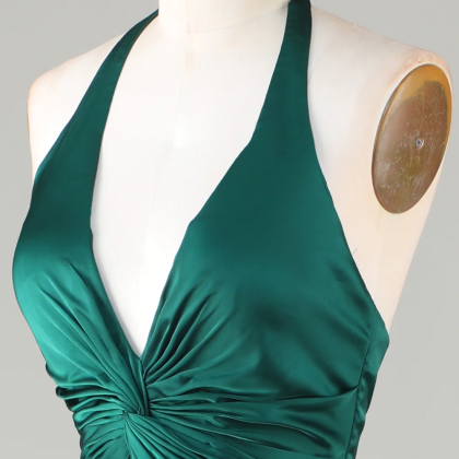 Halter Olive Green Pleats Trumpet/Mermaid Prom Dress