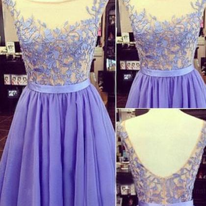The Charming Tulle And Appliques Short Graduation..