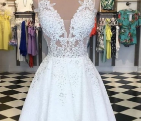 Romantic A-Line V-Neck Sleeveless Floral White Short Homecoming Dress