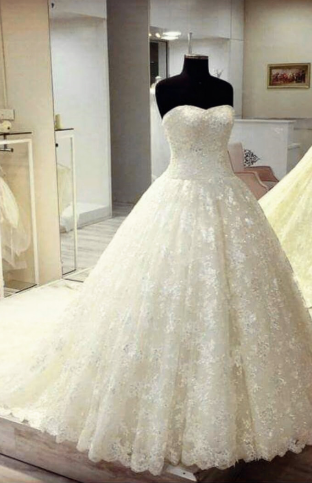Sweetheart Lace Ball Gowns Wedding Dresses Real Sample Bridal Gowns