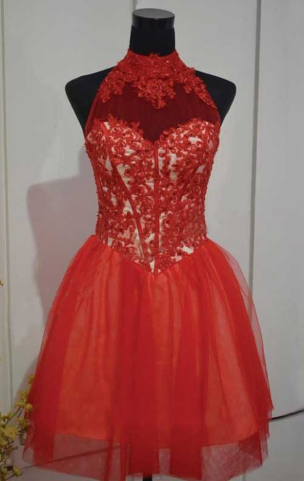 Red Homecoming Dresses Sleeveless A Lines High Collar Hollow Short Lace