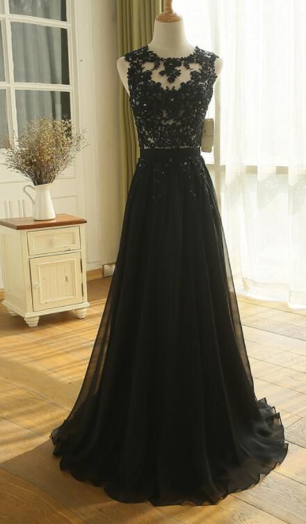 Sassy Wedding Cap Shoulder A Line Sexy Black Lace Applique Wedding Dress Evening Dress Full Length Prom Dress