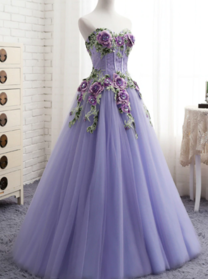 A-line Tulle Embroidery Appliques Sweetheart Neck Prom Dress