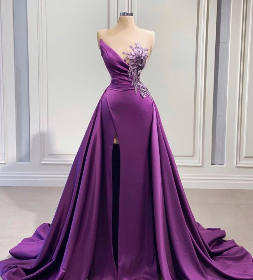 square neckline mermaid wedding dress Magnifique