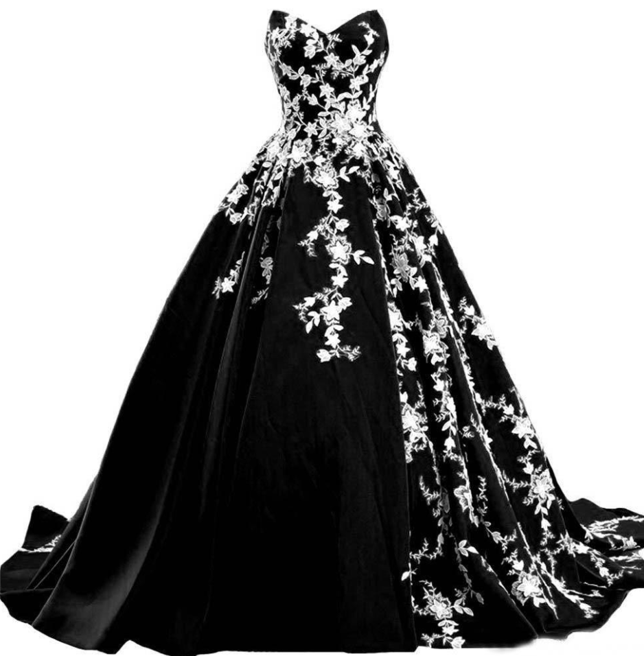 Vintage Gothic Black And White Wedding Dresses 2022 Sweetheart Strapless Garden Country Bridal Wedding Gowns Sweep Plus Size Bride Dress