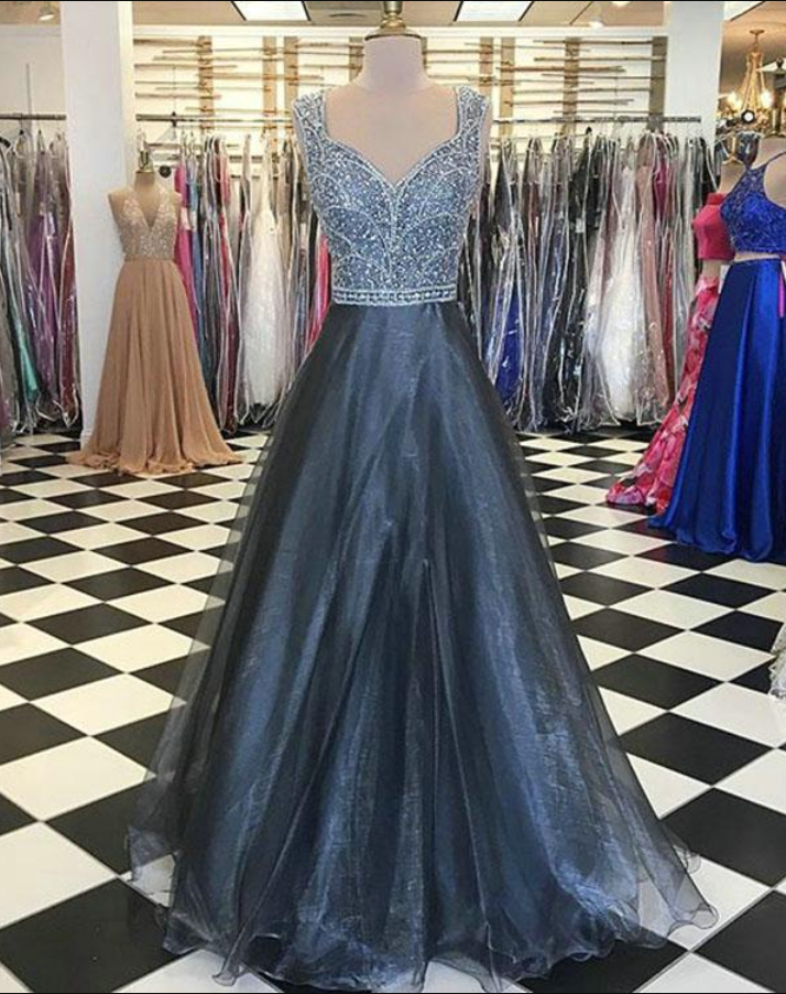 Silver Elegant Evening Gowns 2018 Sparkly Prom Dresses With V Neckline  Beaded 2018 Elegant Gray Prom