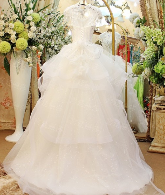 A-line Shiny Scoop Neck Wedding Dresses,appliqued Dresses For Autumn