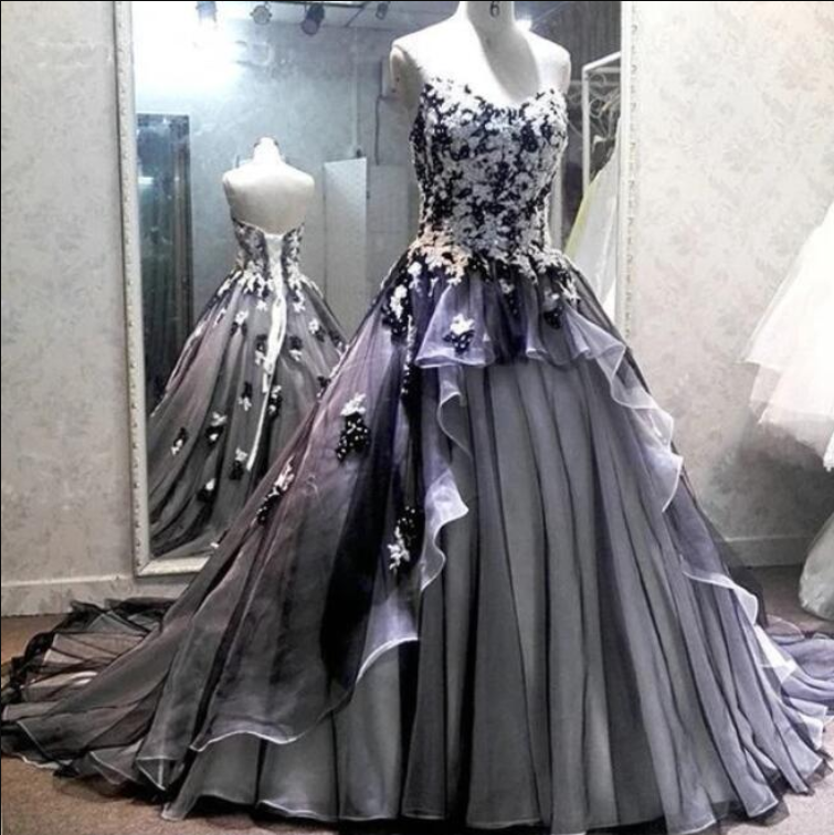 Unique Ivory And Black Tulle Sweetheart Neckline Ball Gown, Lace Up Prom Dress