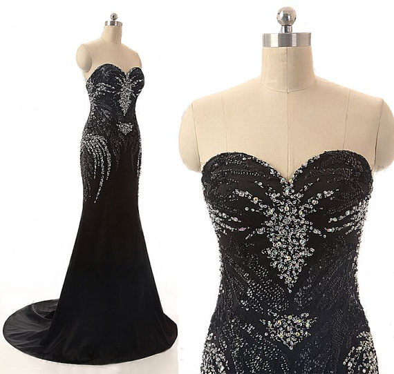 Black Sequinned Floor Length Trumpet Prom Dress Featuring Sweetheart Neckline