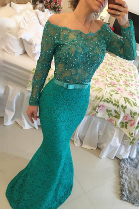 Green Mermaid Long Sleeves Lace Applique Prom Dress
