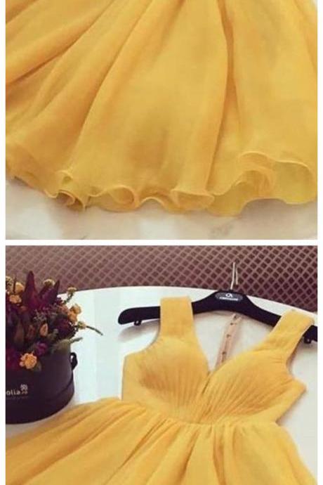 Sassy Wedding Yellow V-neck Short Homecoming Dresses Graduation Dress 