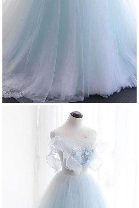 Gorgeous Scoop Neckline A-line Wedding Dress With Lace Appliques 3d Flowers