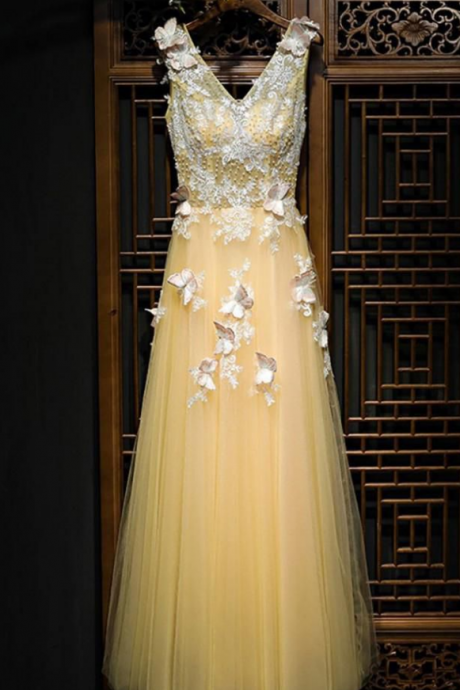Charming Flowy Long Tulle V Neck Prom Dress With Lace Butterflies