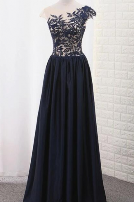 Scoop Cap Sleeves A-line Satin With Appliques Floor Length Prom Dresses