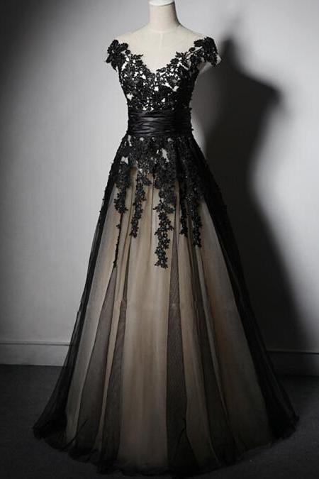 Beautiful Black Handmade Long Lace Applique Lace Up Black Prom Dresses