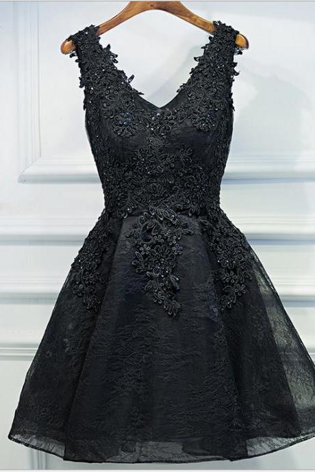 V-neck Beaded Elegance Appliqued Black Lace Homecoming Dresses