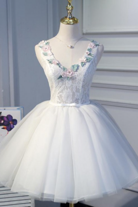 Homecoming Dresses,ivory Short Prom Dresses Sleeveless Backless Dresses V Neck Appliqued Lace Flower Party Dresses