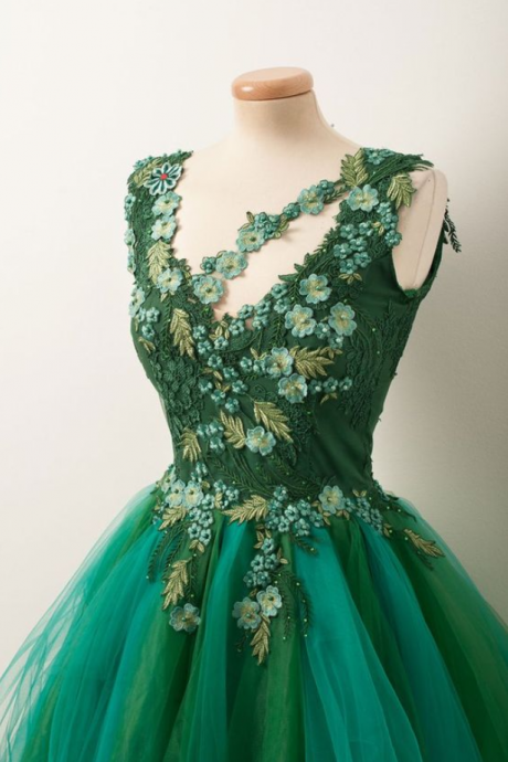 Homecoming Dresses,unique V Neck Green Tulle Lace Short Prom Dress