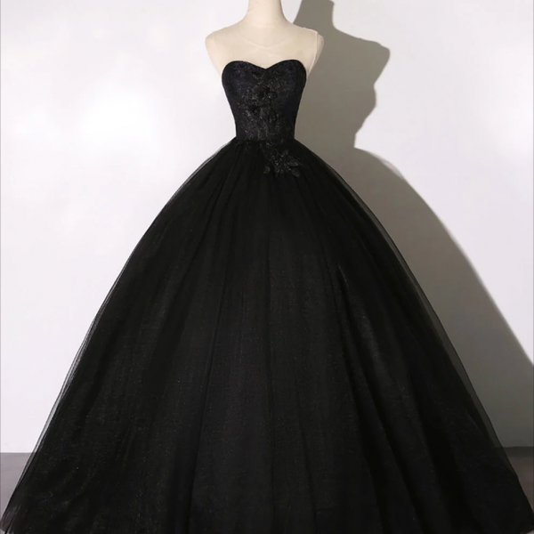 A-Line Lace Halter Sleeveless Satin Two Pieces Homecoming Dresses main image 0